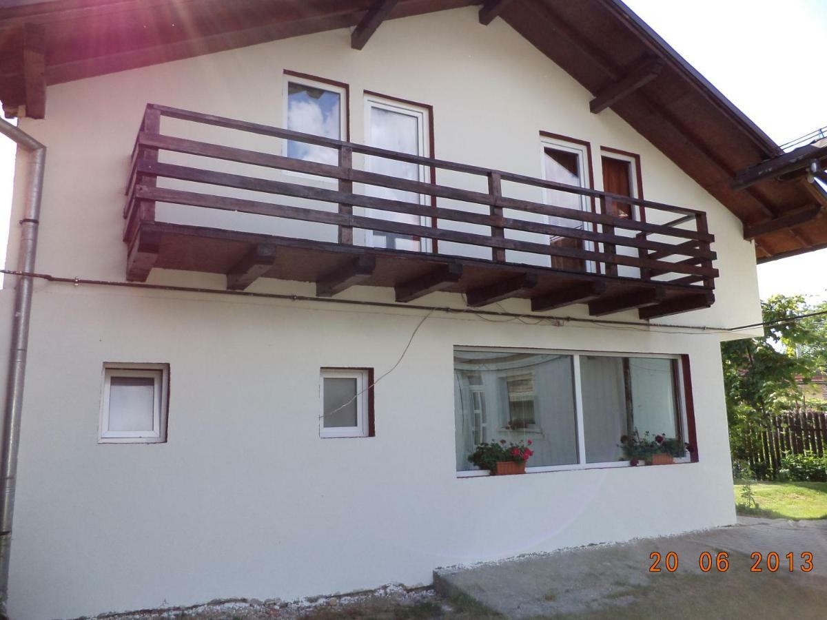 Casa Bella Villa Risnov Exterior photo